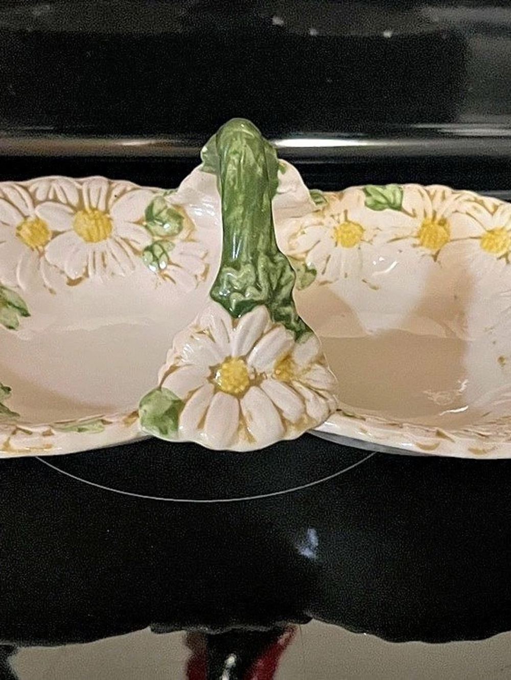 Metlock Poppytail Sculptured Daisy relish tray